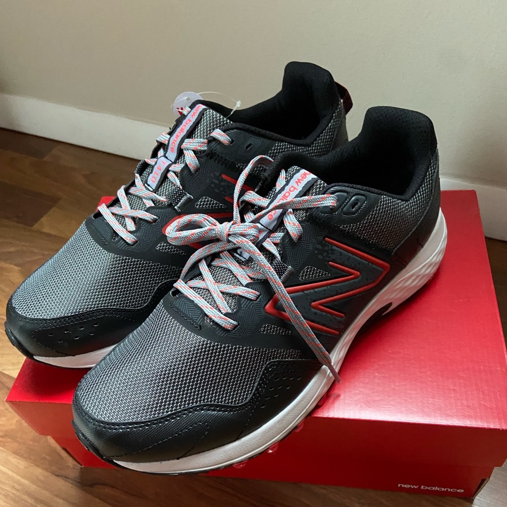 New Balance Men’s 410 v8 Sneakers. Size 11. Color Blacktop Neo Flame NWT